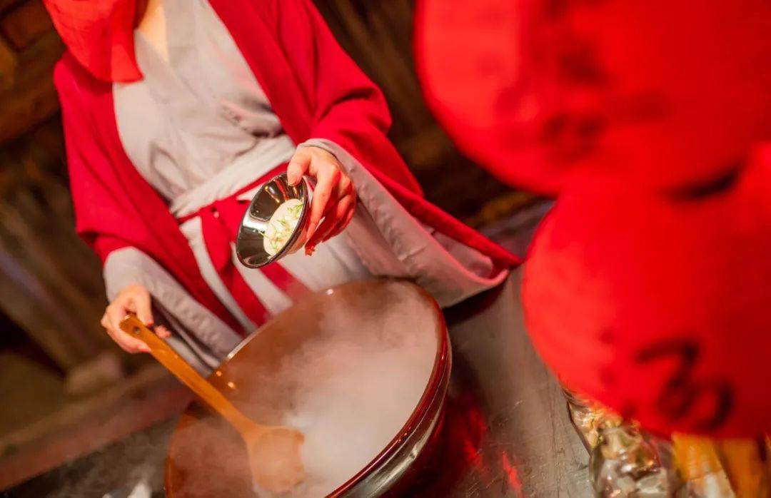 超美孟婆带着这碗福州味的汤,空降东街口!_庆城