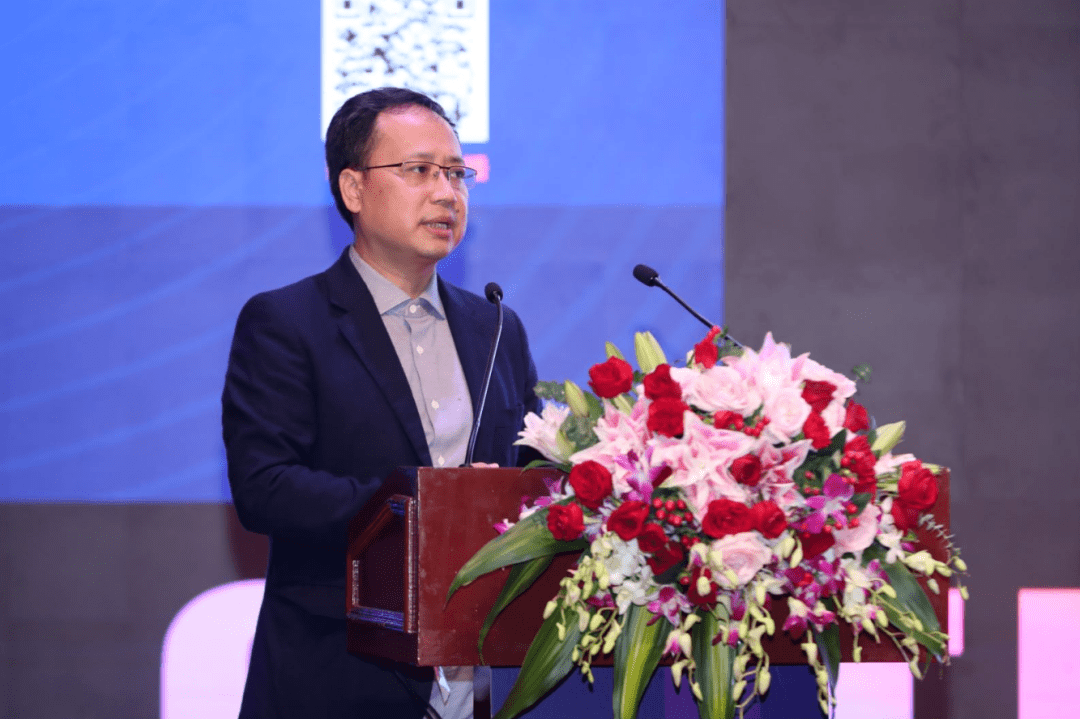 莫大鹏教授首先对基本概念进行了回顾,血管闭塞的机制分为:栓塞型