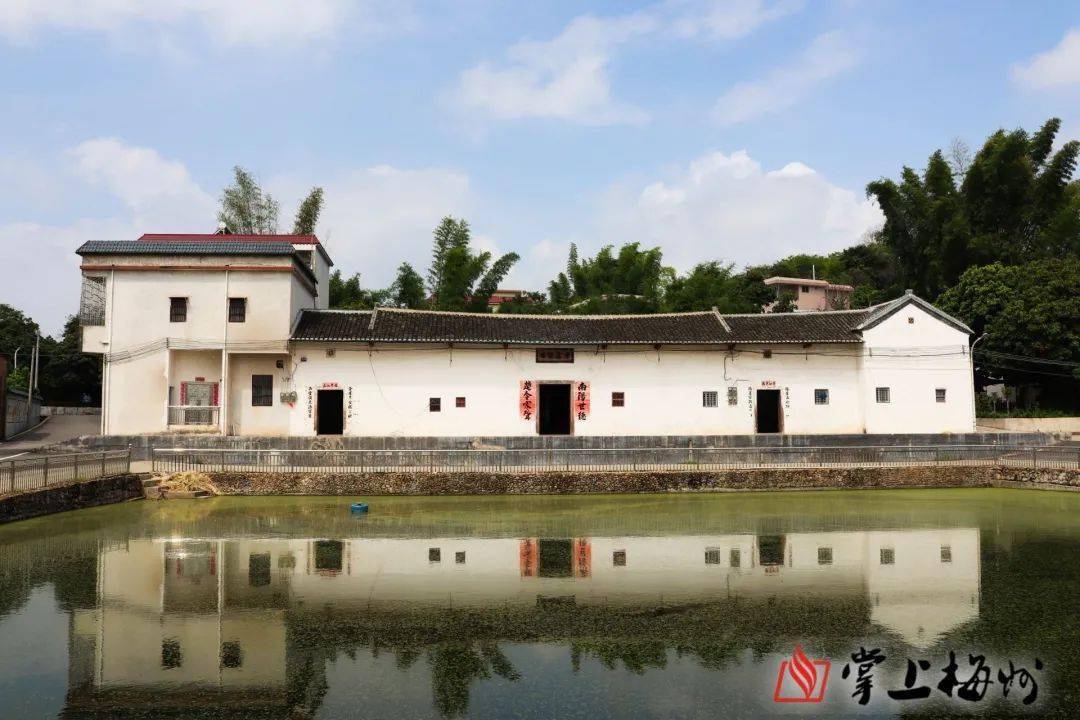 兴宁合水溪唇村绿了田野美了河畔红了日子