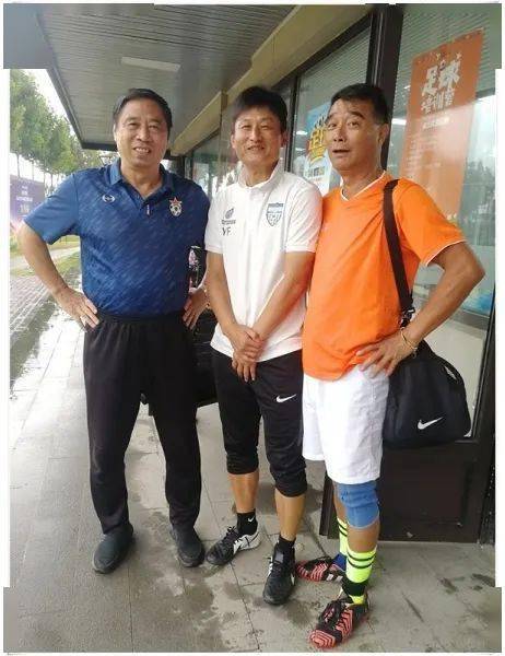 记常青足球队的一次活动