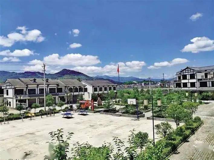 好精彩丨石泉金蚕小镇开园这么嗨的吗