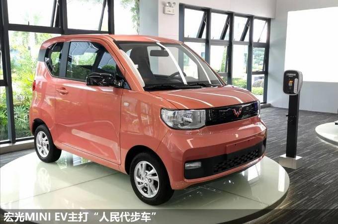 人民代步車:五菱勇闖小微電動