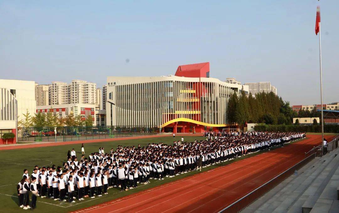 国旗下演讲酸甜苦辣皆学问