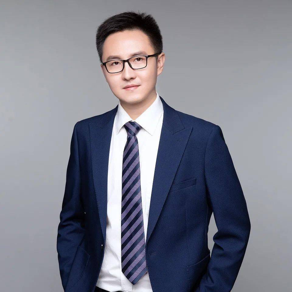 第二届贵金属分析师大赛季军浙江分行 刘郁第二届贵金属分析师大赛