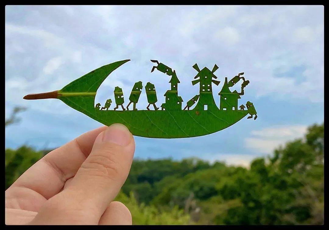 雕刻在叶子上的童话世界!_作品