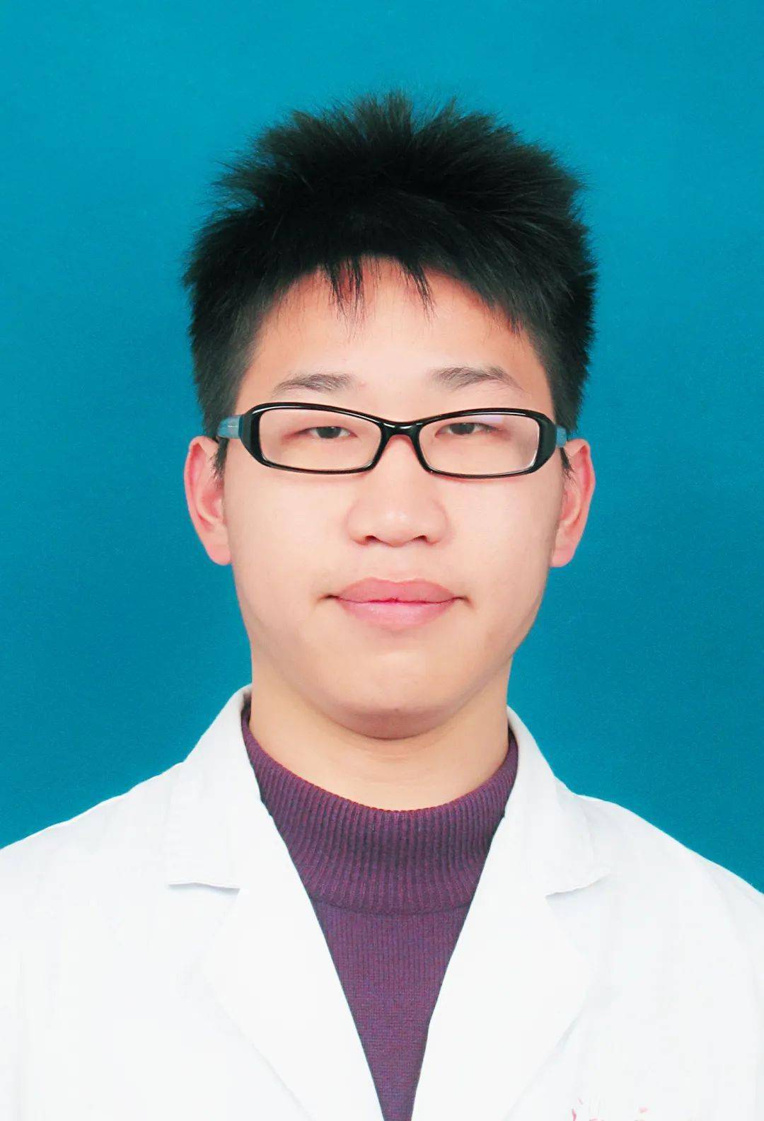 年轻小伙子居然双手发麻,手指无力,原因