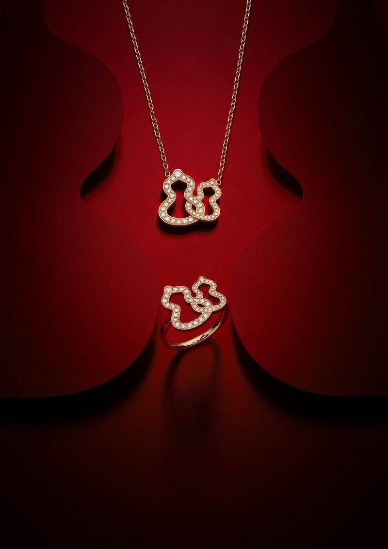 double wulu系列qeelin经典wulu系列彰显了品牌着重平衡与和谐的特质.