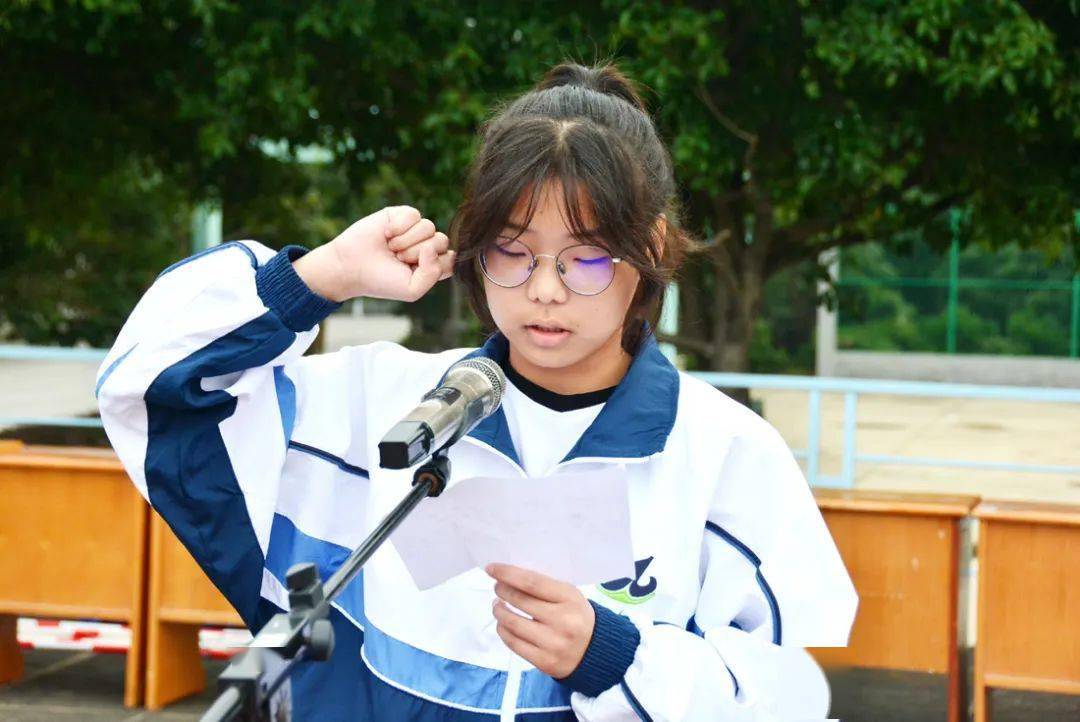 高风中学高中部第十八届运动会开幕