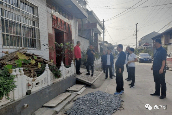 鄠邑区余下街道积极开展干净文明喜迎双节大擦洗大整治活动