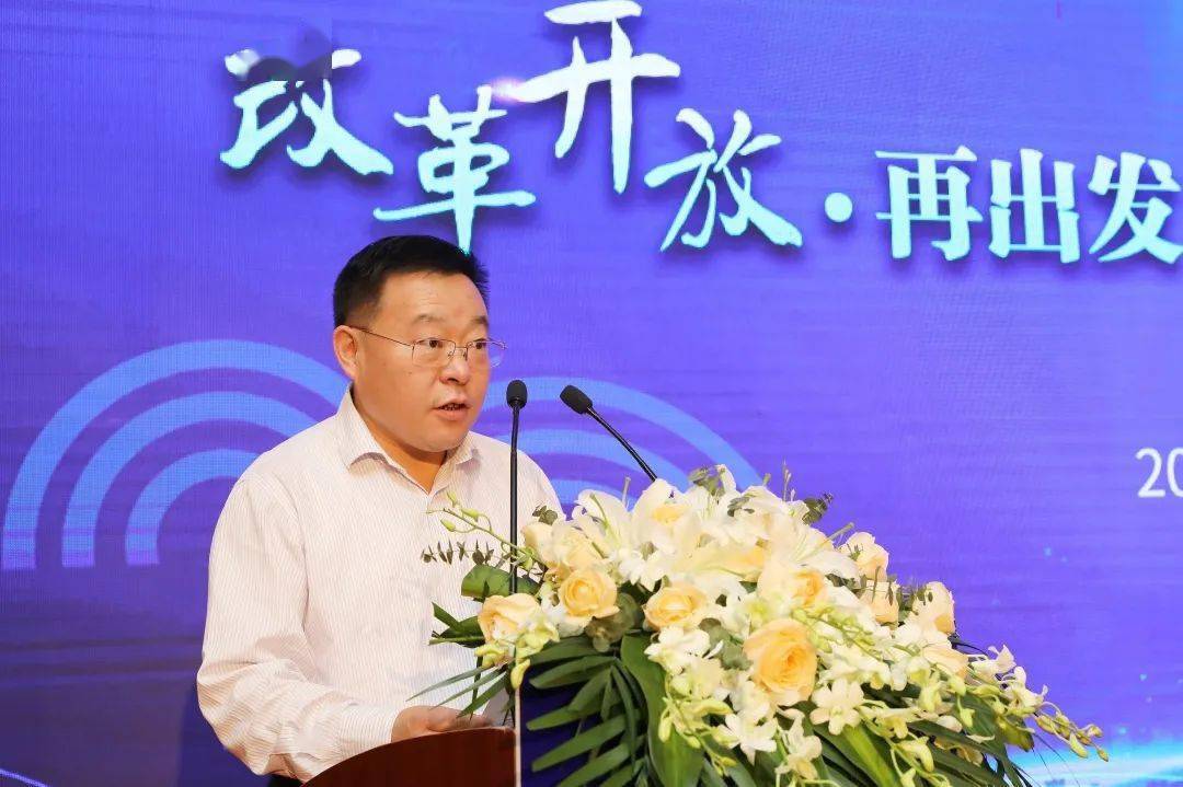 上海市国资委党委副书记董勤,区委常委,副区长姚凯,区委宣传部副部长