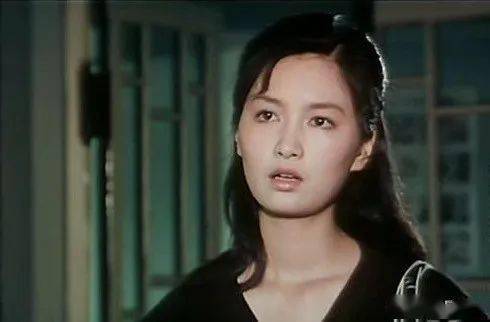 很多观众并没看过这部影片,但是电影的剧照刊登在电影杂志上,殷亭如那