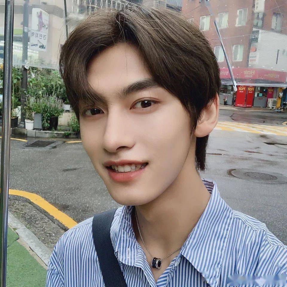 微信头像胡文煊