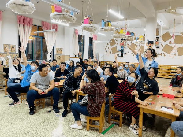 家園共育見證成長義烏市大陳鎮中心幼兒園教育集團家長會活動