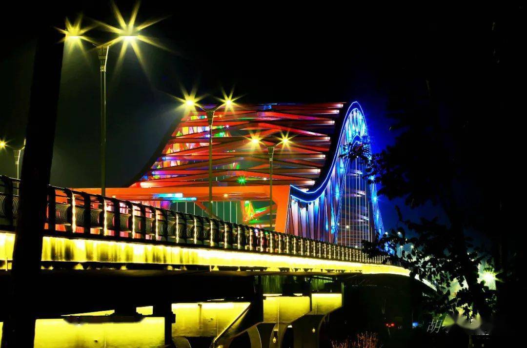 富平网红桥夜景图片图片