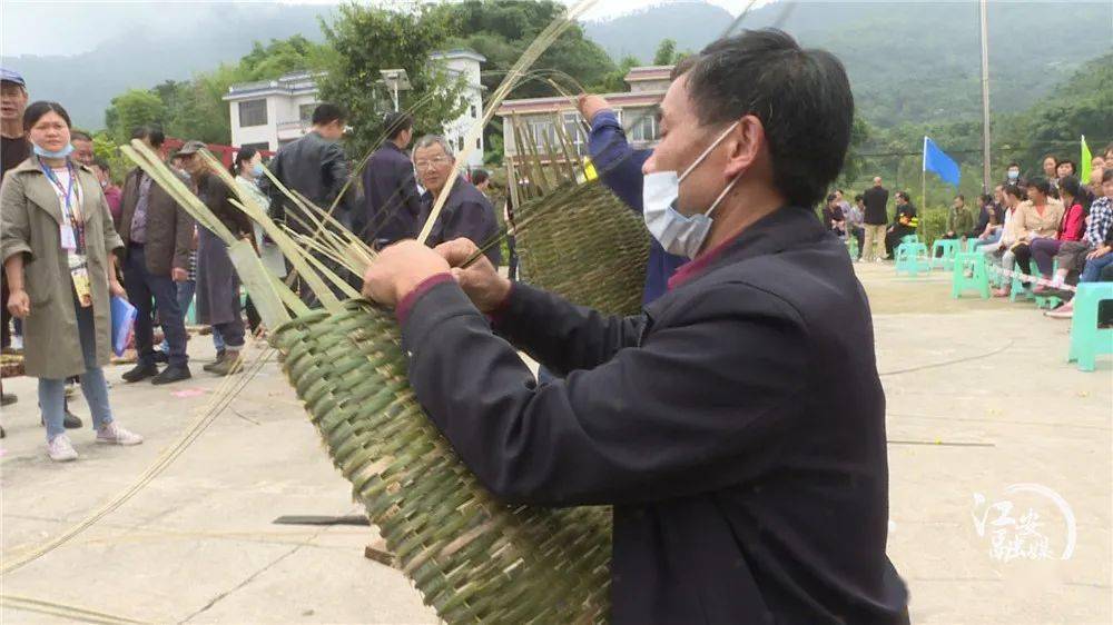 江安县留耕镇首届工会职工乡土技能大赛传技艺展风采