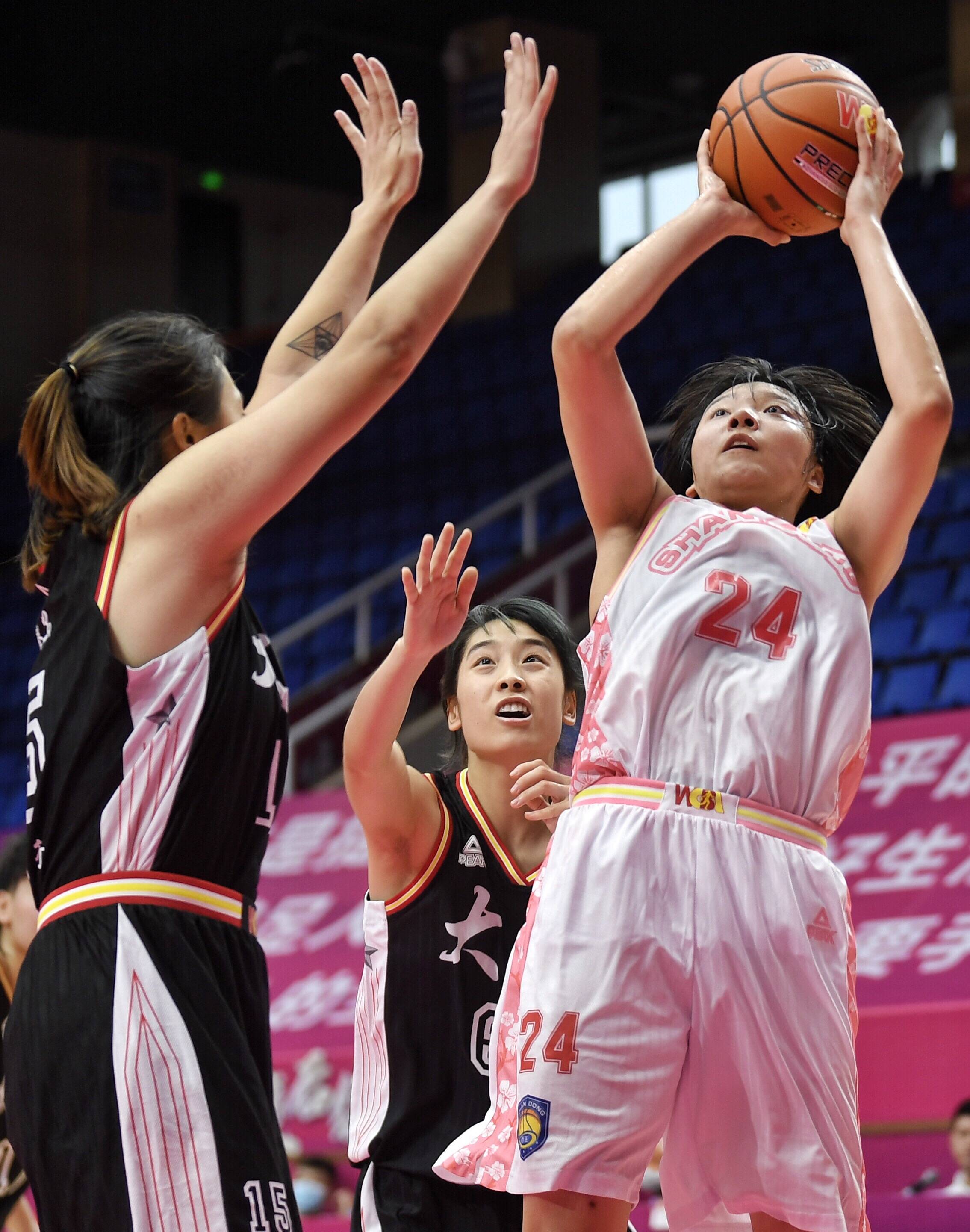 篮球——wcba:山东西王胜大庆农商行_手机搜狐网