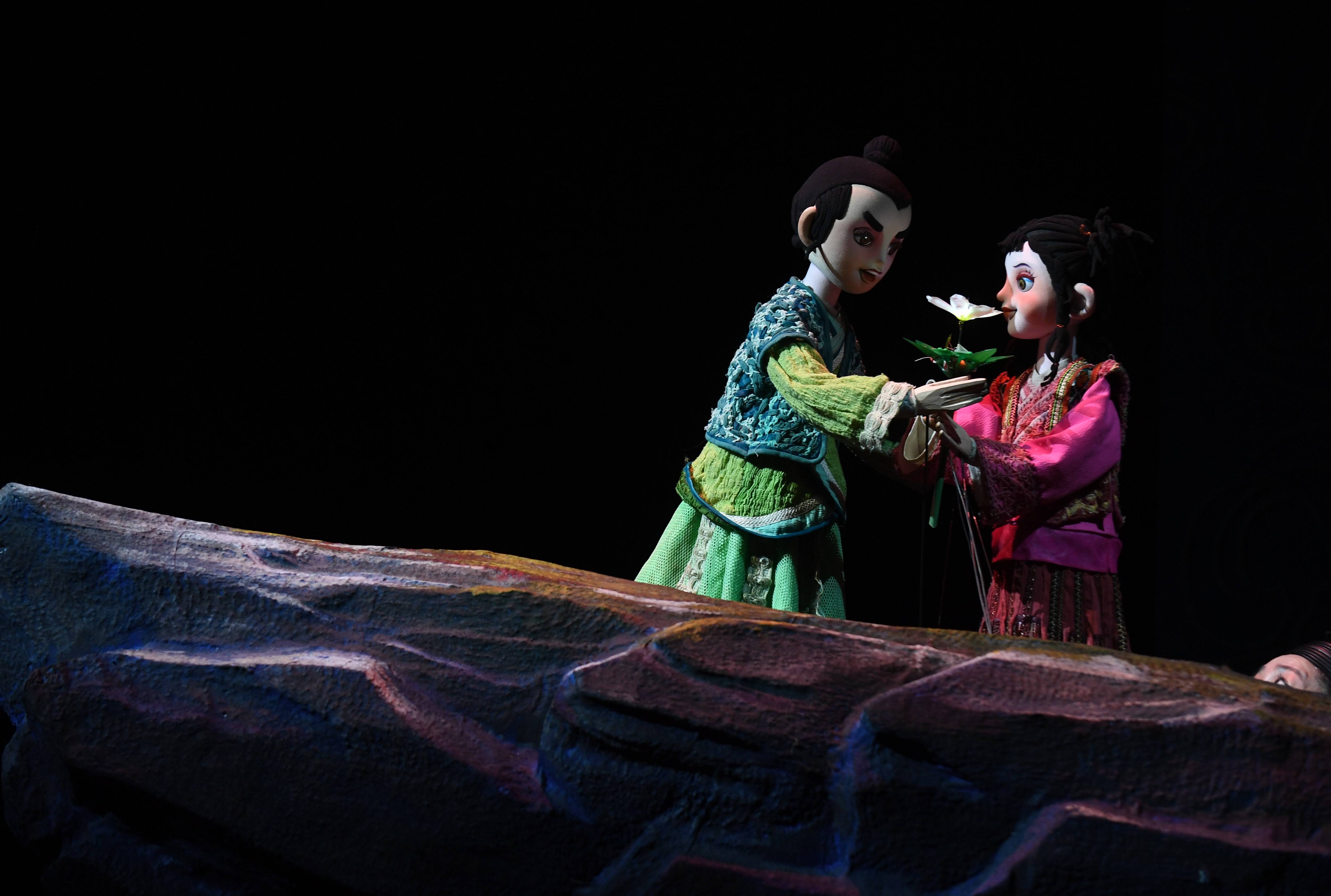 中国木偶艺术剧院原创木偶剧《长城长》首演