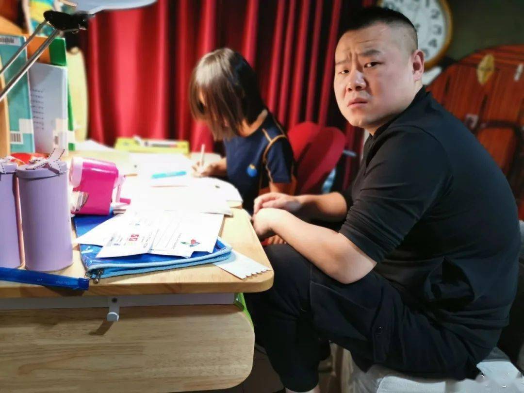 浙江爸爸晚上把娃丢坟地只因孩子不肯写作业辅导作业真的太难了