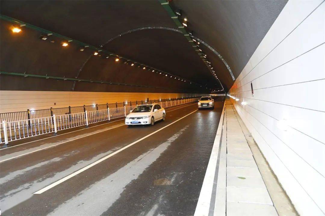 华莲西路二期隧道图片