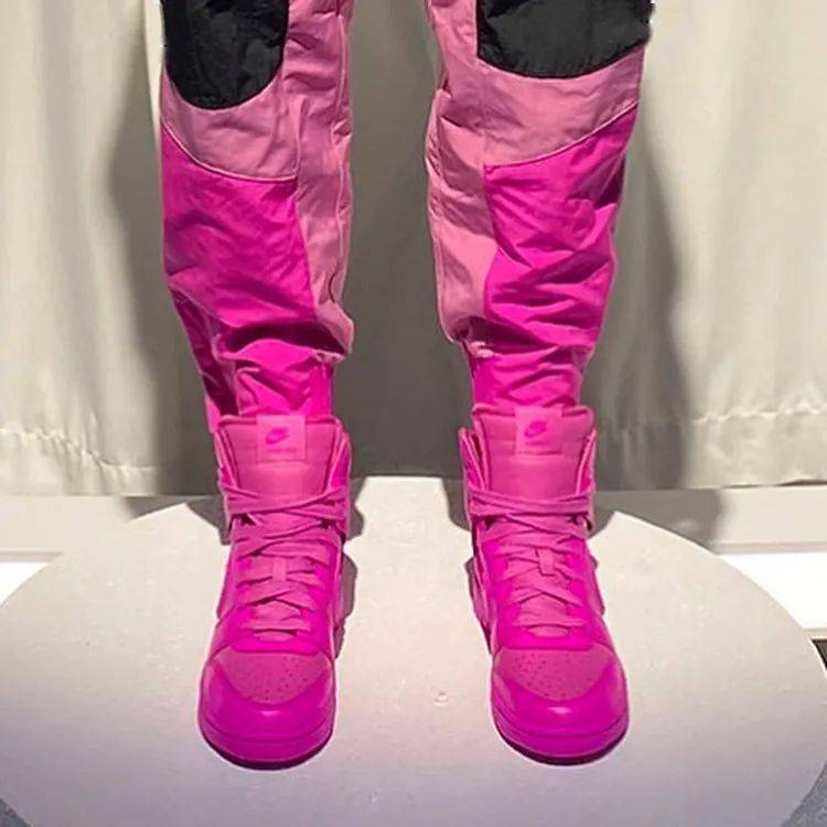 熊猫配色主理人上脚ambushdunk发售日正式确认