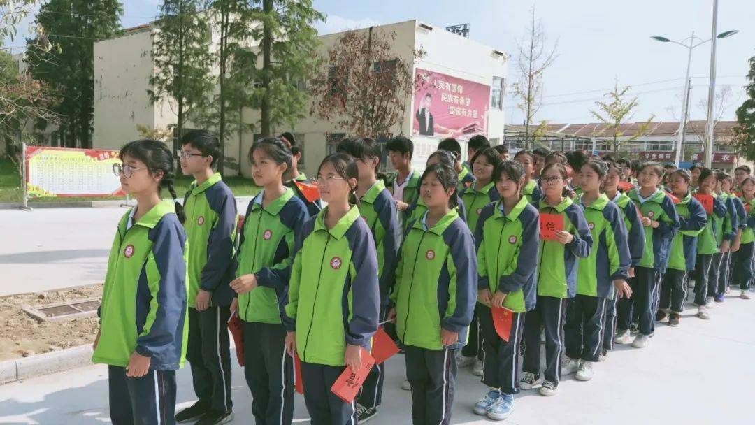 徐集中学举办2020年"迎国庆"班歌演唱比赛活动