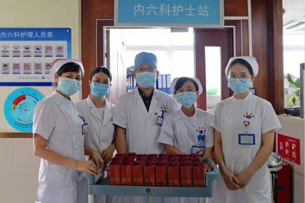 喜迎中秋祝福祖国丨广东三九脑科医院为患者及家属送上香甜的月饼