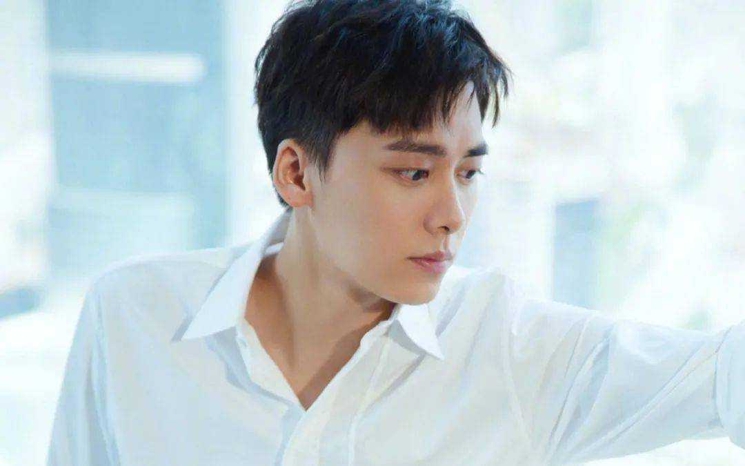 李易峰得罪金主景甜落魄被欺负佘诗曼拉踩唐嫣李小璐曲线洗白薛之谦