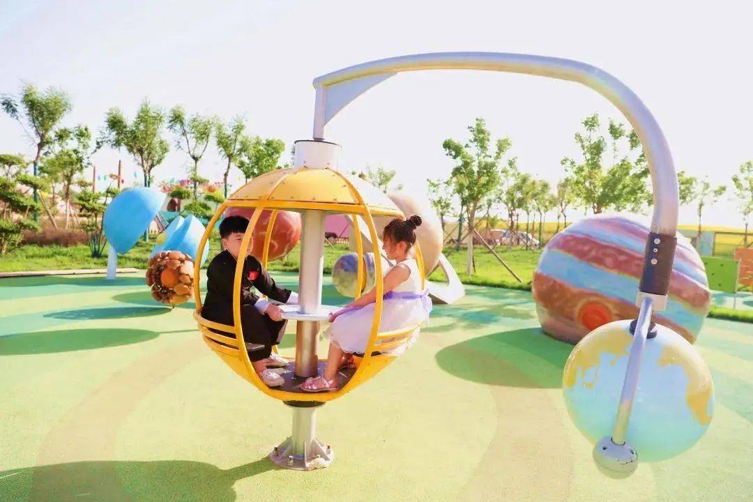 十一游廊坊主题乐园亲子游体验高科技骑行追风尽情玩耍