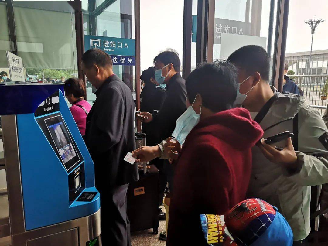 天水南站全天开行121列动车组保障旅客出行
