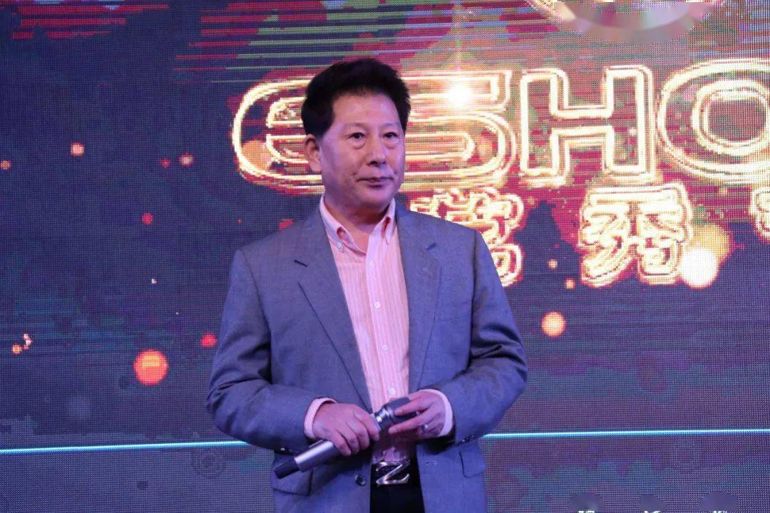 演唱者:曾繁华,田金刚17二重唱《走向复兴》演唱者:刘承宇,钱翚16