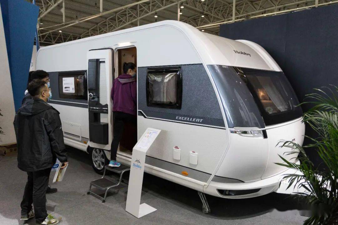 展会开幕日丨实力宠粉新吉奥携多款精品车型亮相房车会展