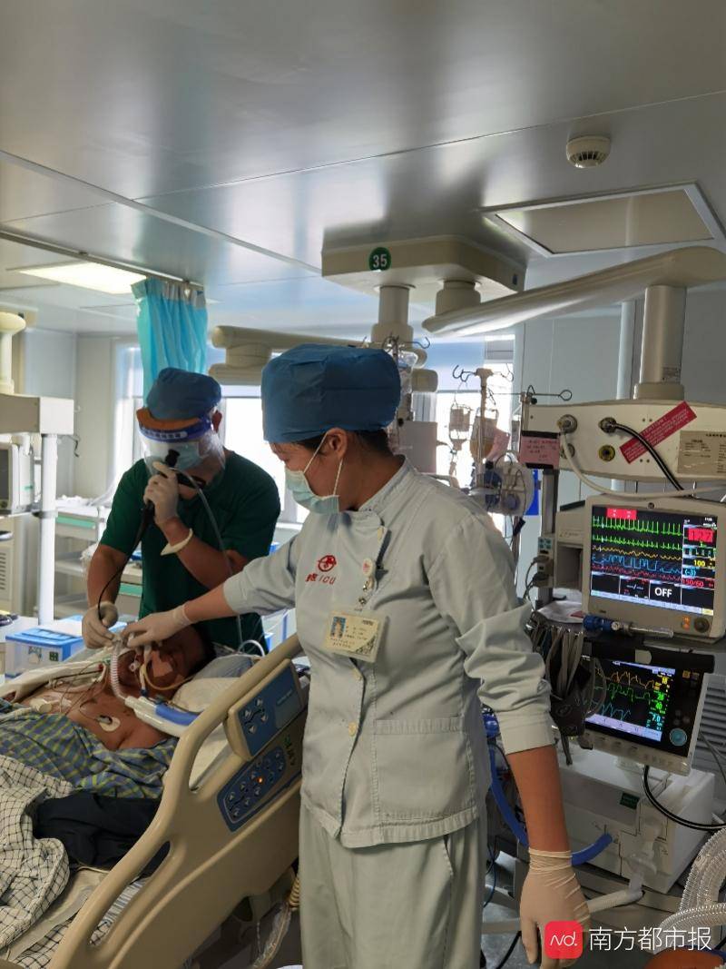 小伙转运途中呼吸衰竭——连用16天ecmo缓了过来_罗飞宇