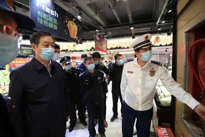 安阳市副市长欧阳报军带队开展旅游景区及人员聚集场所消防安全检查