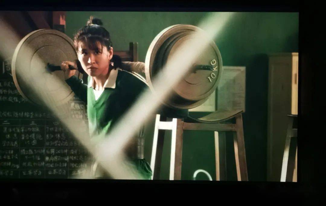 中秋国庆法眼看电影6观电影夺冠