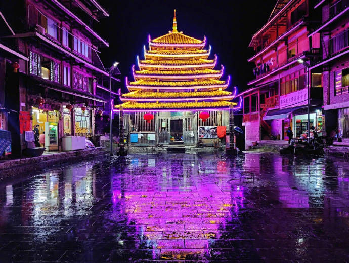 夜游璀璨程阳,打卡千年侗寨