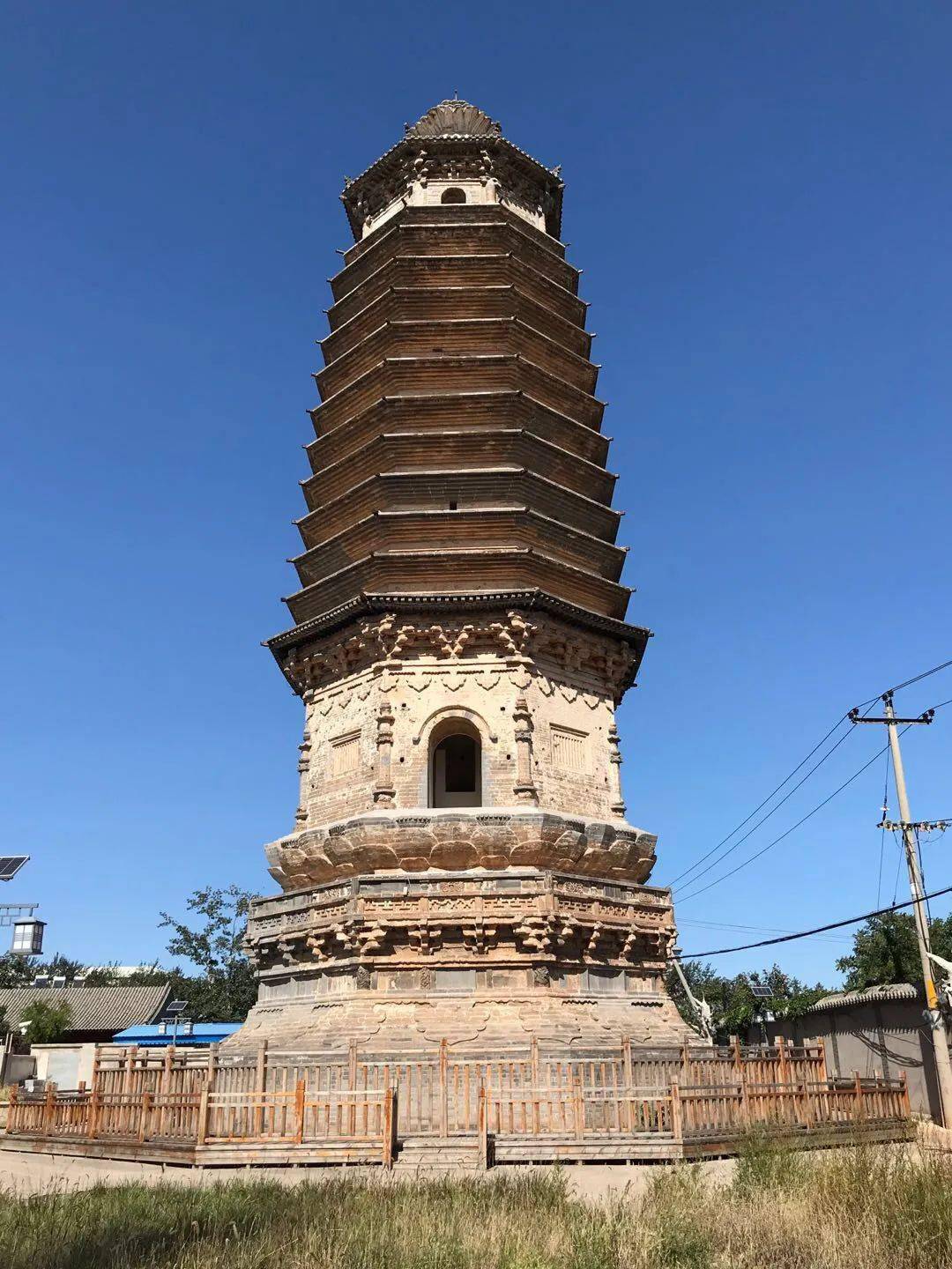 庆化寺花塔庆化寺花塔位于涞水县北洛平村北龙宫山南麓原来的庆化寺