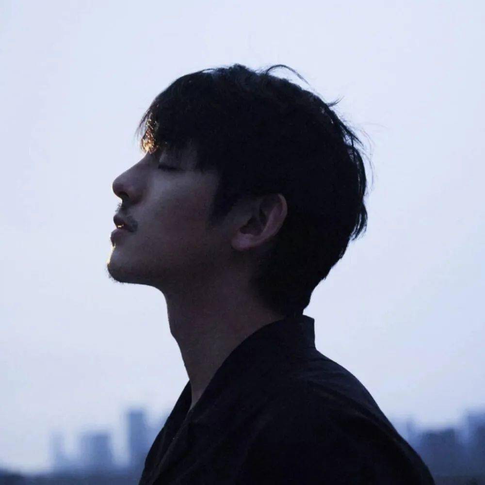 情侣头像我已经不知道以后遇到的人要有多耐心才可以让我感受到爱67