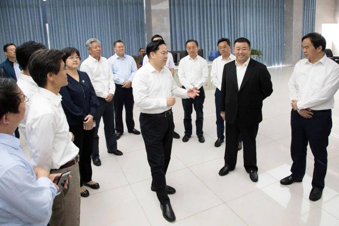 常州市长陈金虎莅临金峰水泥集团调研指导工作