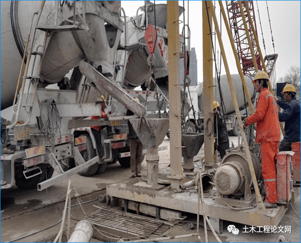 地下连续墙水下混凝土灌注工作程序导管安放(下部距底面约10陈明)→在