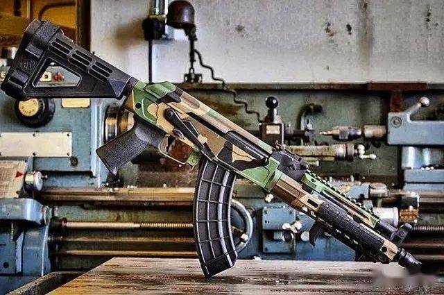 大热武器使用slr公司配件拼装的ak美图欣赏