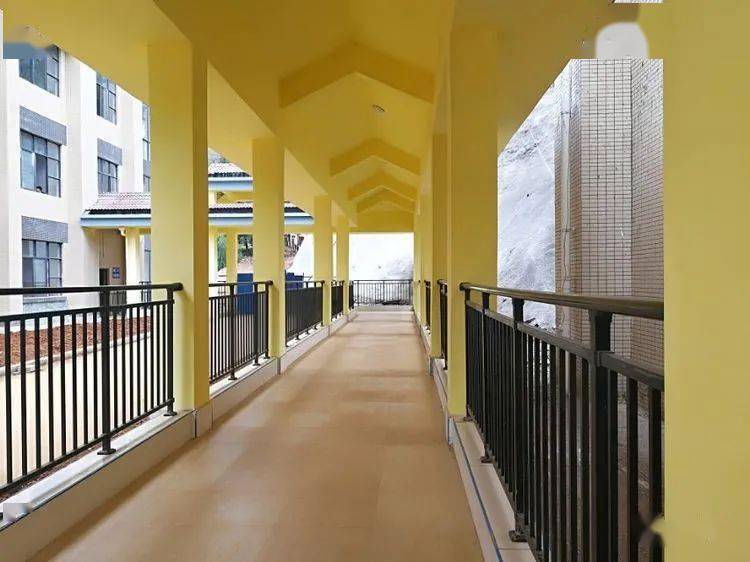 都匀一公办学校更名并改为初级中学此前高一年级已停止招生