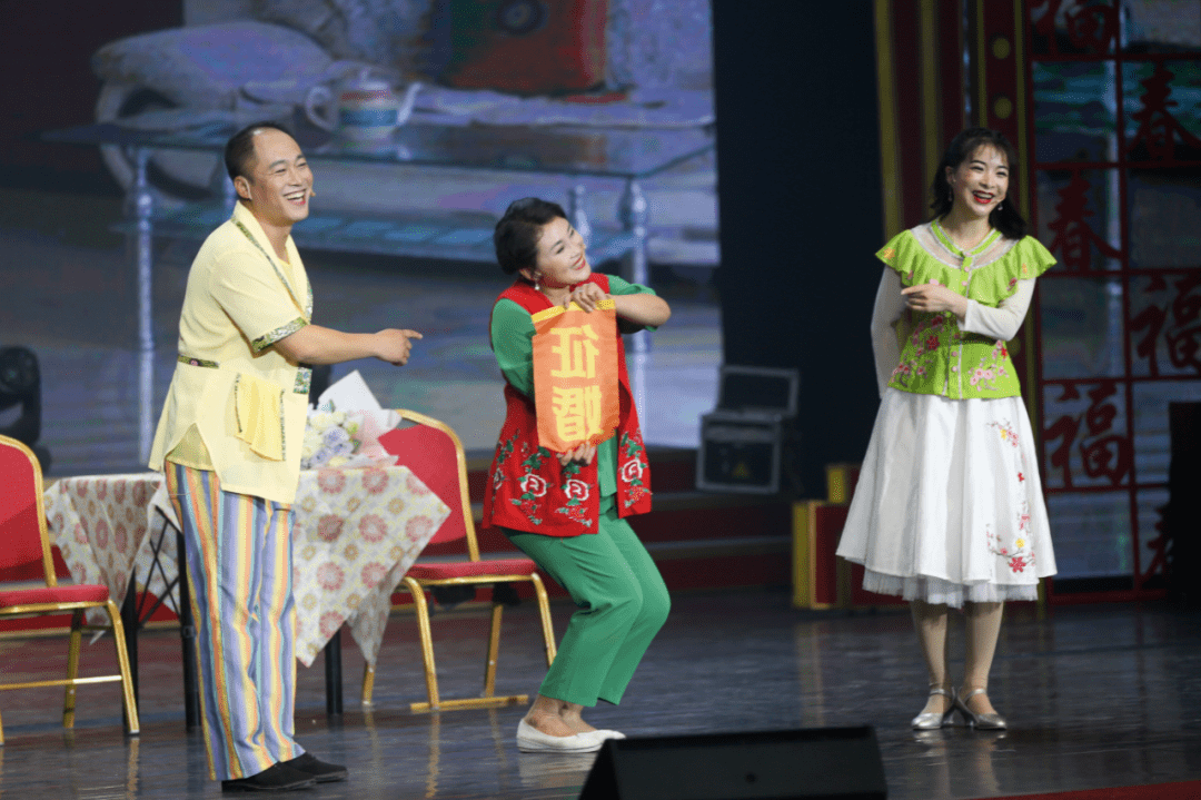 经典回顾开原市第三届二人转嘉年华开幕式晚会圆满落幕
