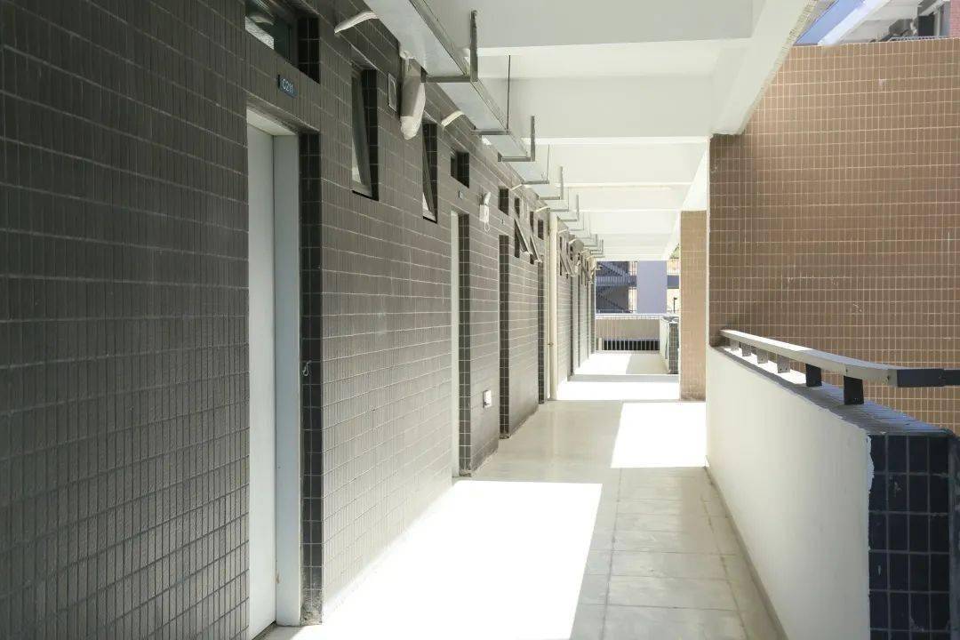 超羡慕汕头这一学校新生喜提新宿舍这届新生太幸运了
