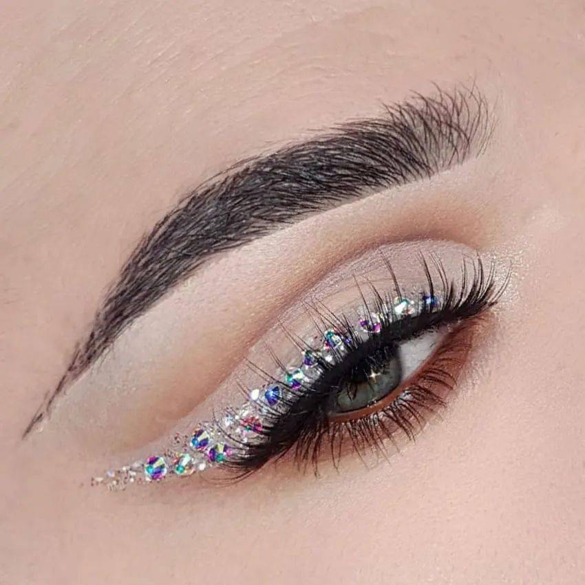 收藏水钻妆容集锦