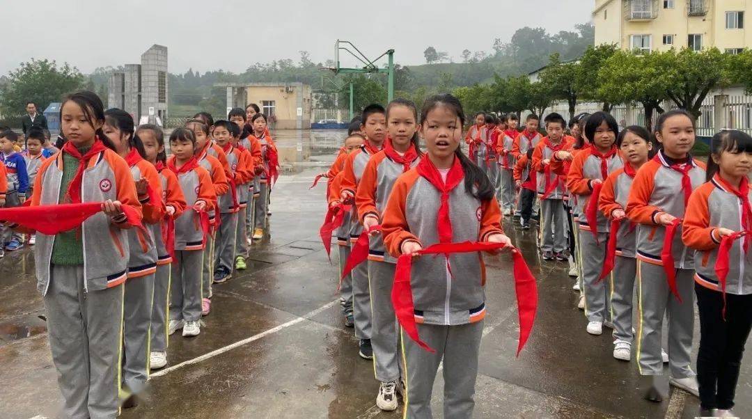 合川南滨路小学图片