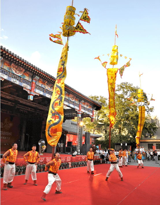 幡竿舞动不落地不离身这项民俗表演太刺激