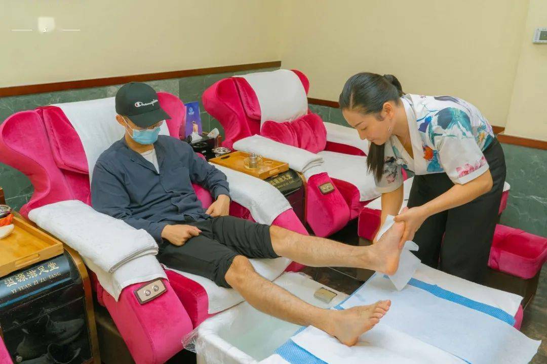 限时699元享67滋足堂一式套餐经络疏通秒get放松