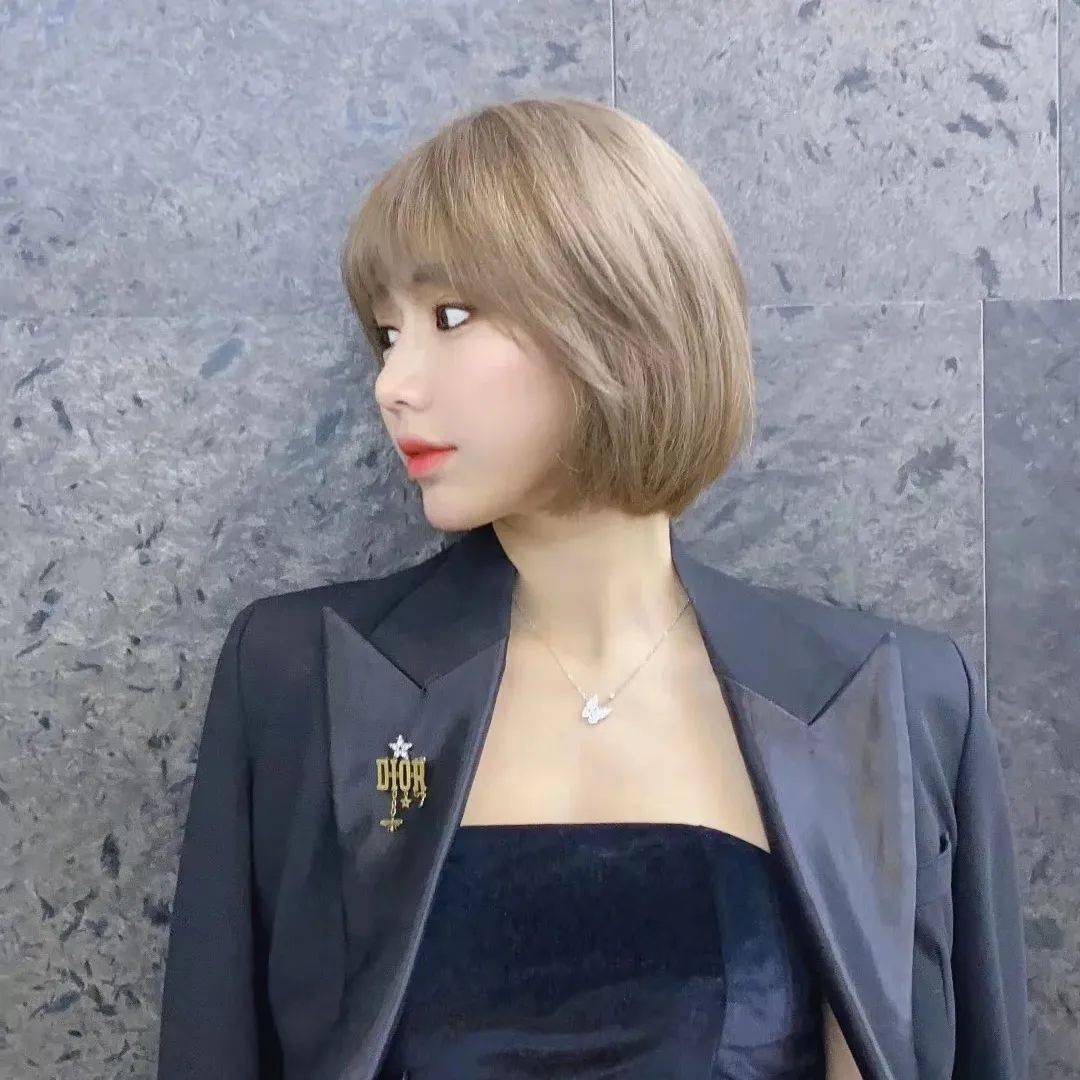 巨显白女团潮色可甜可甜浅色发系迪士尼在逃公主