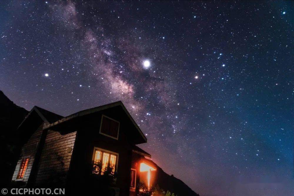 江西葛源:暗夜星空美
