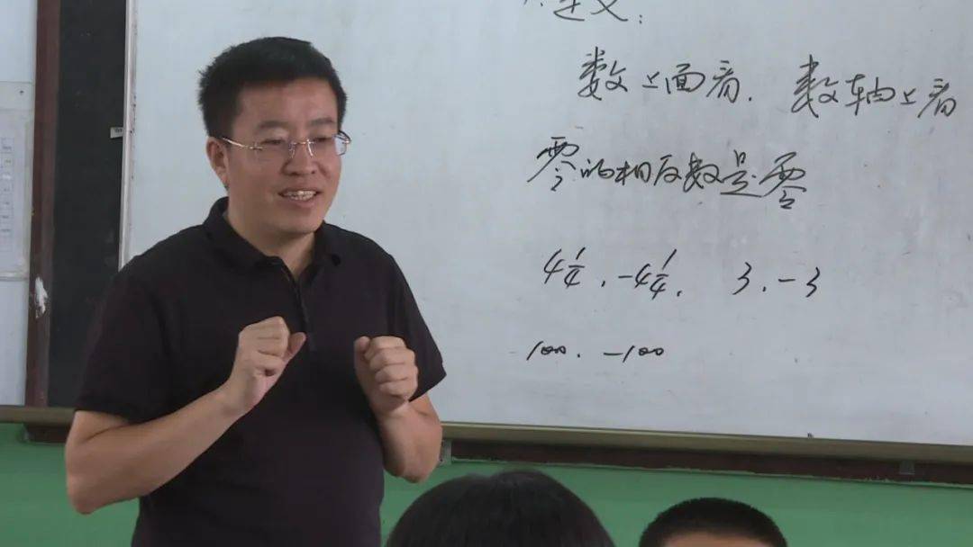 67李云波扎根教育20余载桃李满门初心不改